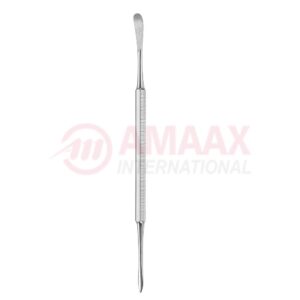 beale porcelain and modelling carvers 86.462.02.jpg