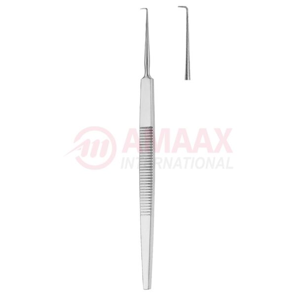 cairns hook 13 cm sharp.jpg