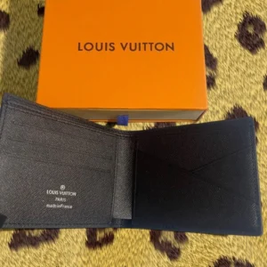 LOUIS 4